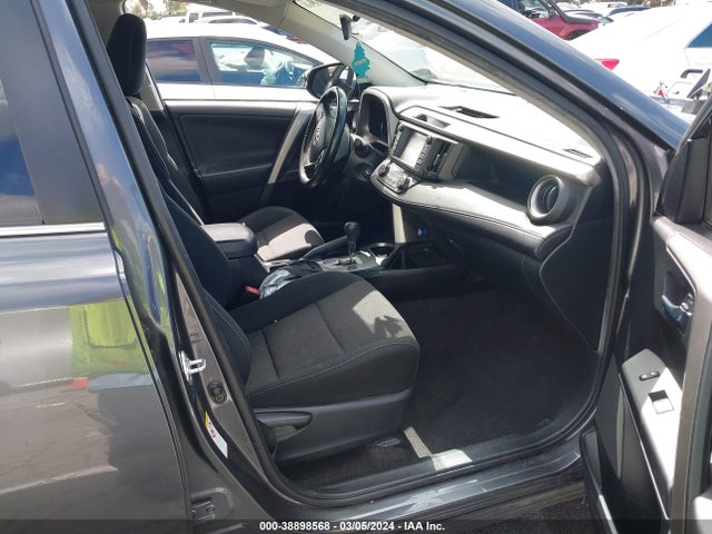 Toyota Rav4 Xle 2017 JTMWFREVXHD096001 Image 5