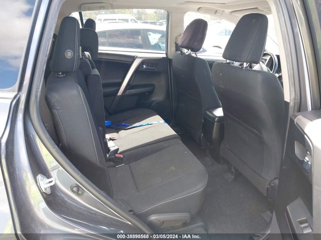 Toyota Rav4 Xle 2017 JTMWFREVXHD096001 Image 8