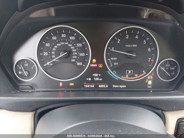 WBA8A9C55GK616705 BMW 320i