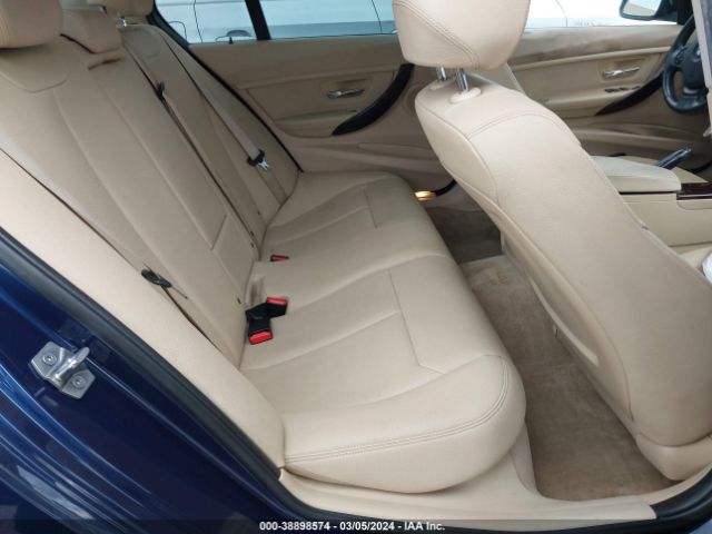WBA8A9C55GK616705 BMW 320i