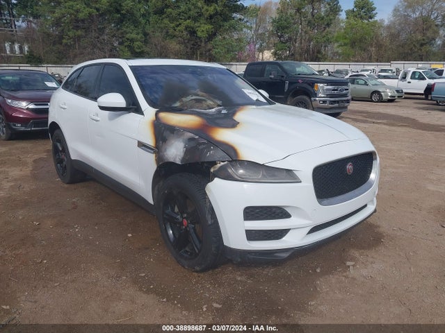 2018 JAGUAR F-PACE SADCJ2GX6JA235592 Photo 0