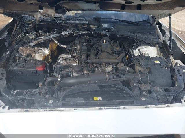 2018 JAGUAR F-PACE SADCJ2GX6JA235592 Photo 9