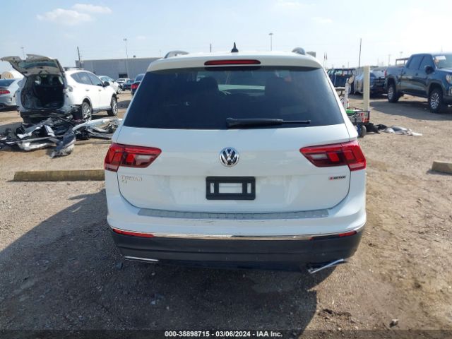 3VV2B7AX4MM141391 Volkswagen Tiguan 2.0t Se/2.0t Se R-line Black/2.0t Sel