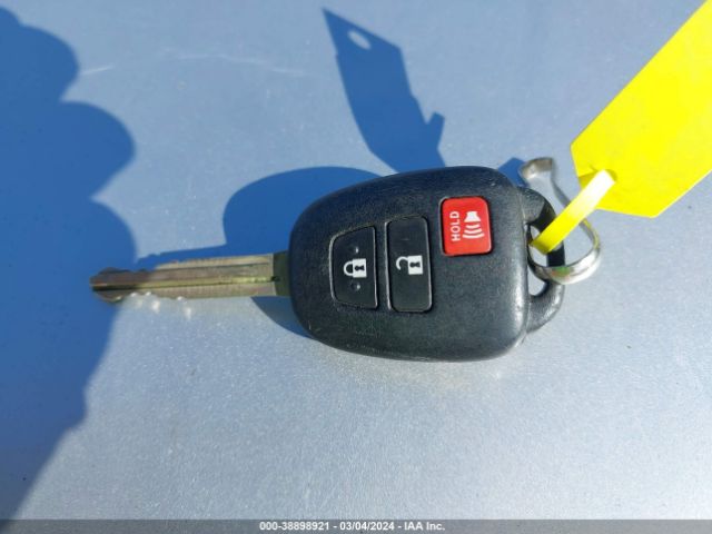 JTLZE4FE1FJ075672 Scion Xb 686 Parklan Edition
