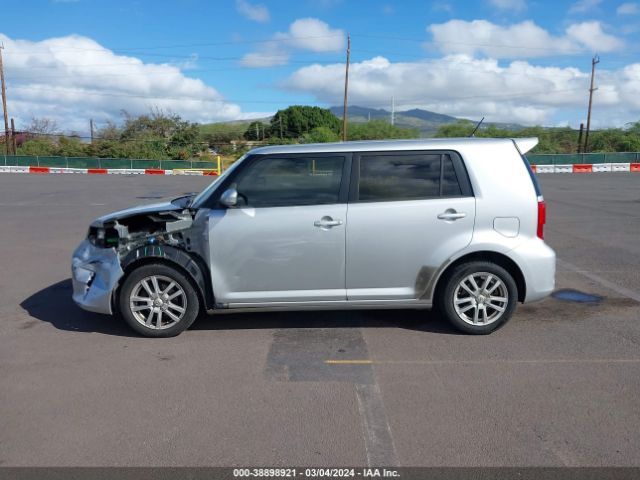 JTLZE4FE1FJ075672 Scion Xb 686 Parklan Edition