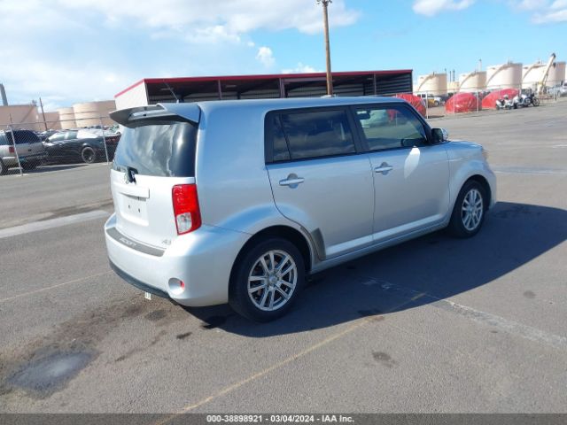 JTLZE4FE1FJ075672 Scion Xb 686 Parklan Edition