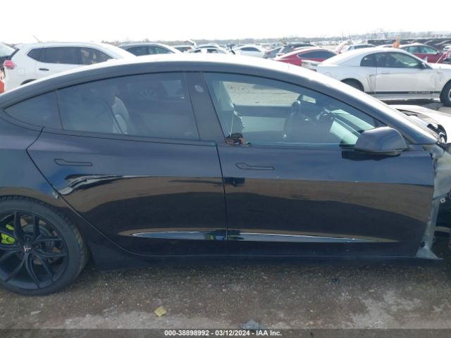 5YJ3E1EB0JF099257 Tesla Model 3 Long Range/performance