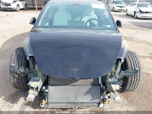 5YJ3E1EB0JF099257 Tesla Model 3 Long Range/performance