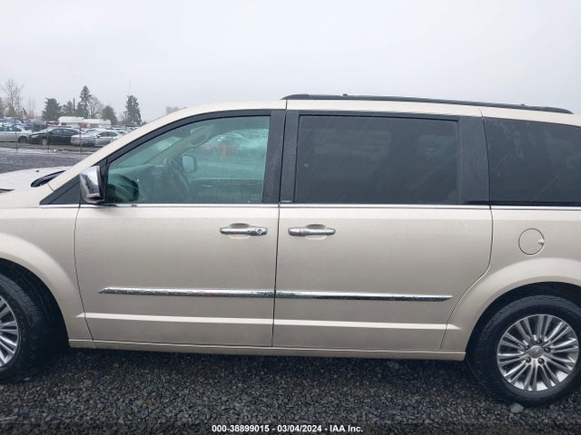 2C4RC1CG2ER284936 Chrysler Town & Country Touring-l