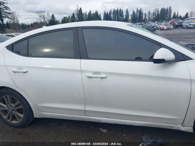 Hyundai ELANTRA SEL 2018 5NPD84LF7JH259087 Image 13