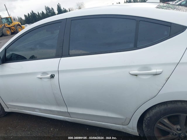 Hyundai ELANTRA SEL 2018 5NPD84LF7JH259087 Image 14