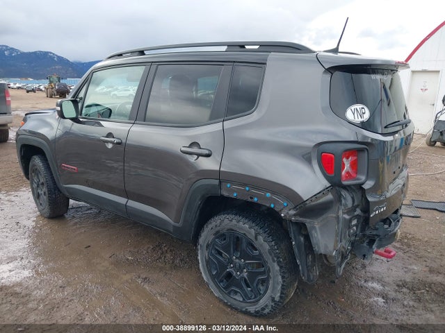 ZACCJBCB8JPH93630 Jeep Renegade Trailhawk 4x4