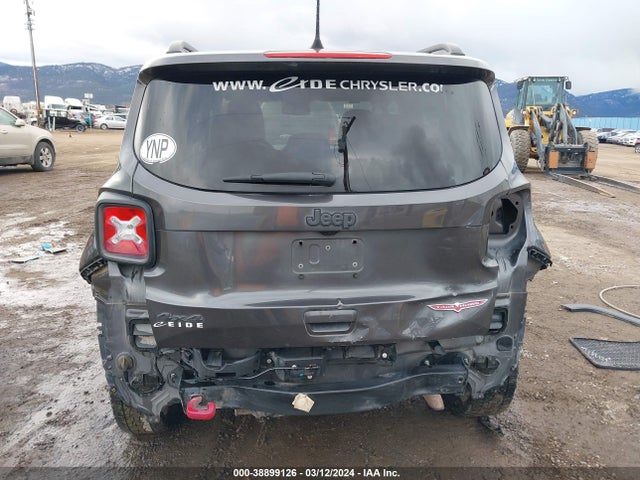 ZACCJBCB8JPH93630 Jeep Renegade Trailhawk 4x4