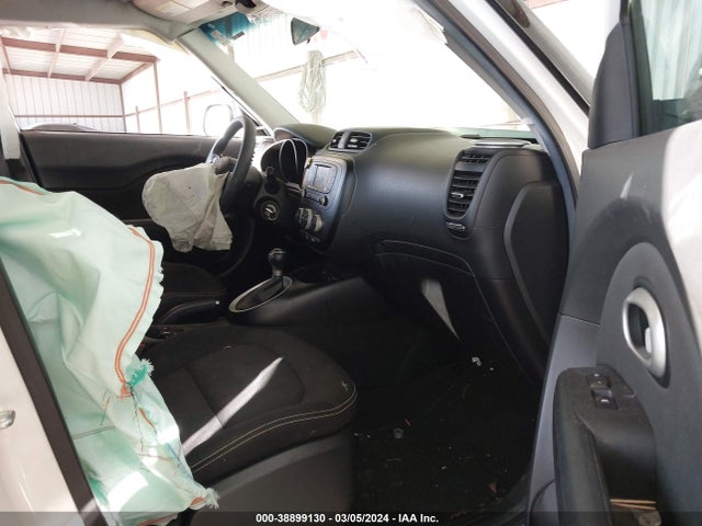 KIA SOUL + 2016 KNDJP3A59G7394448 Image 5