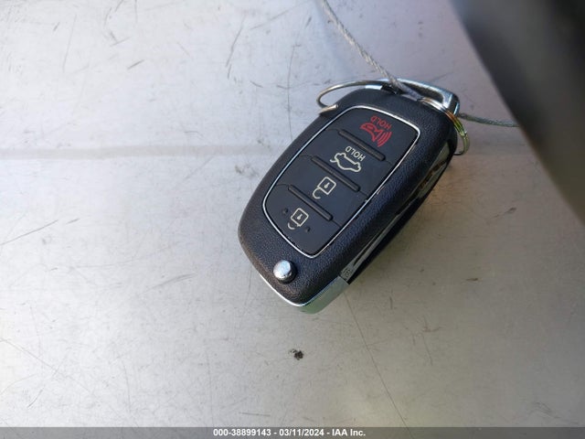 Hyundai Sonata Hybrid Limited 2015 KMHEC4A45FA135642 Image 11