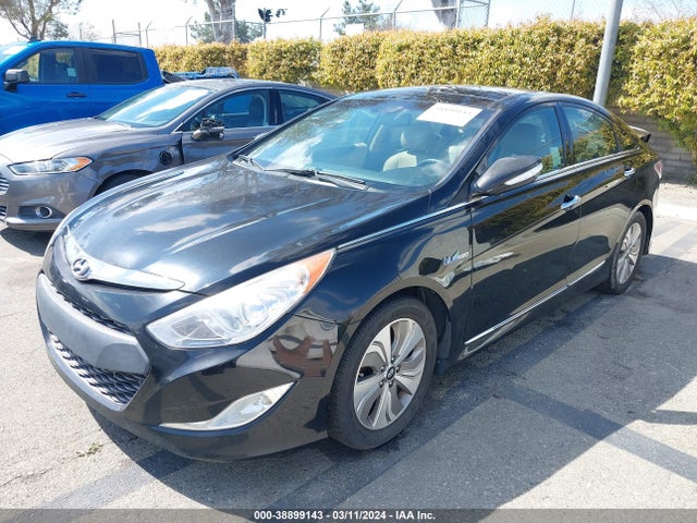 Hyundai Sonata Hybrid Limited 2015 KMHEC4A45FA135642 Image 2