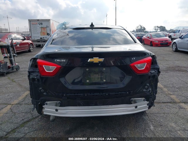 Chevrolet CRUZE LT 2019 1G1BE5SM8K7144468 Image 17