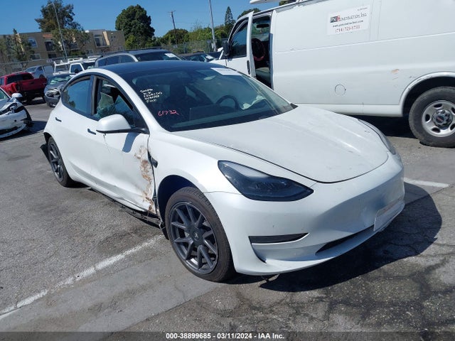 Tesla Model 3 Standard Range Plus Rear-wheel Drive 2021 5YJ3E1EA4MF961732 Image 1