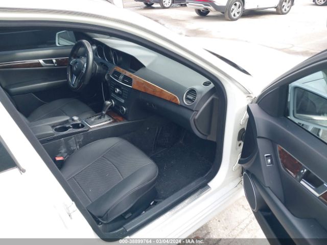 WDDGF4HB7EA961325 Mercedes-Benz C 250 Luxury/sport