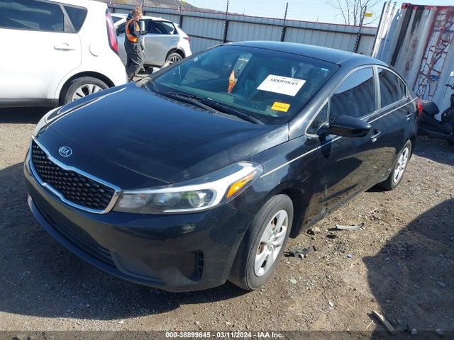 KIA FORTE LX 2017 3KPFL4A73HE006771 Image 2