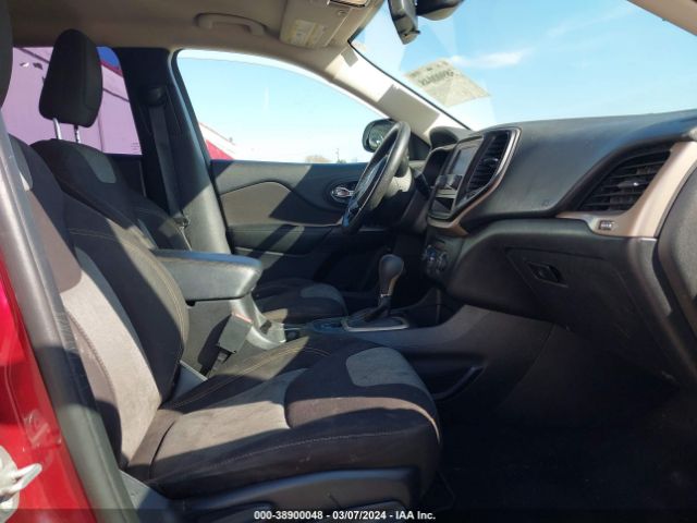 1C4PJLAB9GW371307 Jeep Cherokee Sport