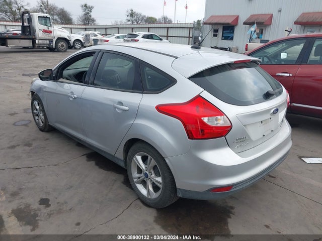 Ford FOCUS SE 2014 1FADP3K27EL254099 Image 3