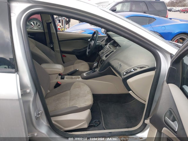 Ford FOCUS SE 2014 1FADP3K27EL254099 Image 5
