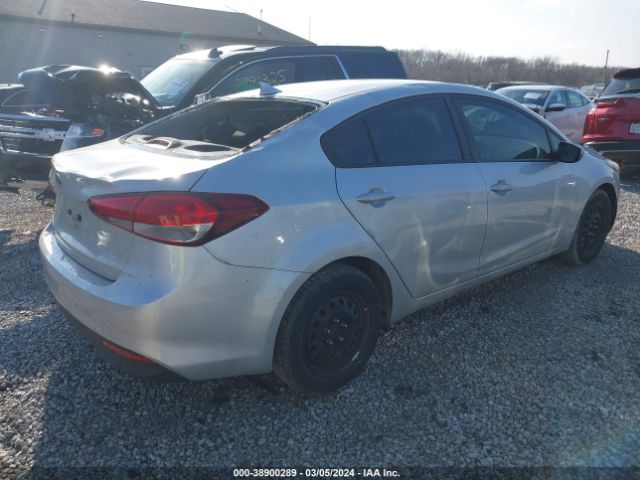 3KPFK4A7XJE189546 KIA FORTE LX