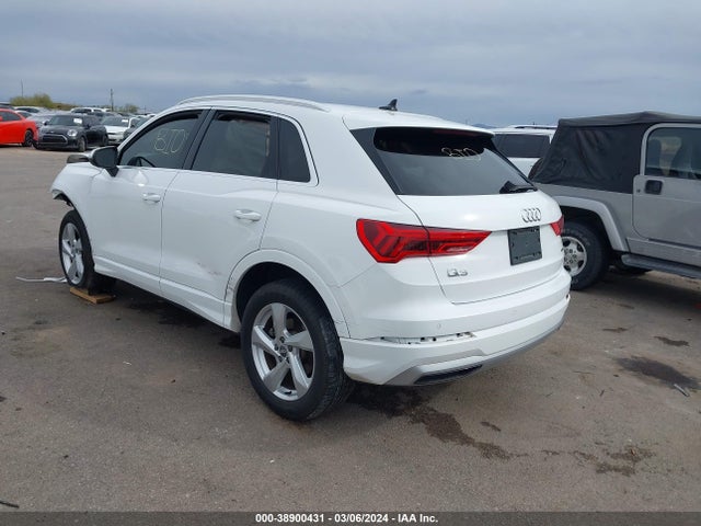 WA1AECF33K1073797 Audi Q3 2.0t Premium