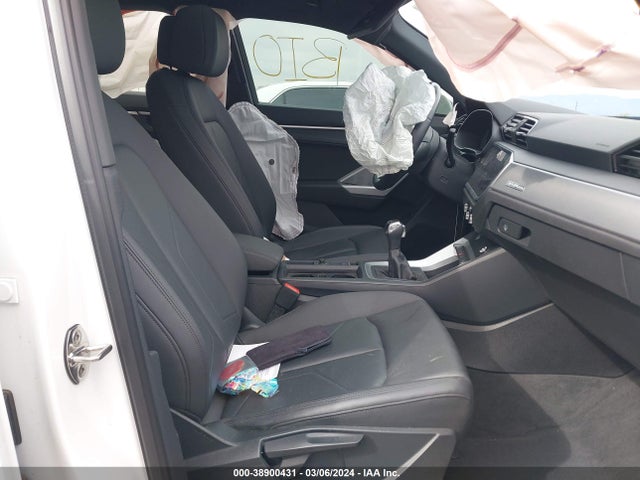 WA1AECF33K1073797 Audi Q3 2.0t Premium