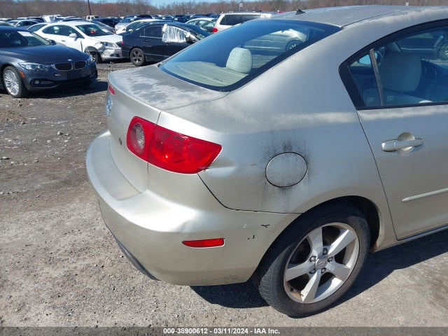 2005 MAZDA MAZDA3 I VIN: JM1BK12F851232244