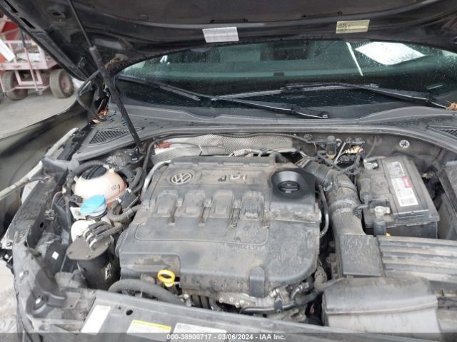1VWBV7A30FC098270 Volkswagen Passat 2.0l Tdi Se