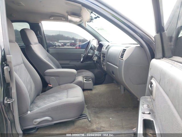 2004 CHEVROLET COLORADO LS VIN: 1GCCS196648123099