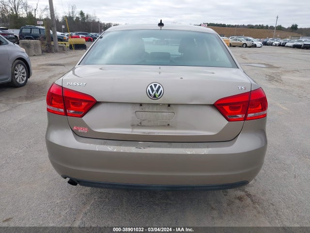 Aukcja sprzedaży 2015 Volkswagen Passat 1.8t Wolfsburg Edition, vin: 1VWAT7A36FC016575, numer aukcji: 38901032