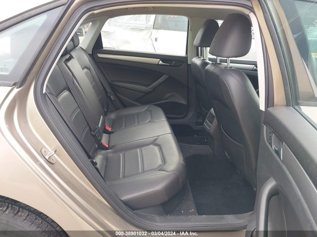 Aukcja sprzedaży 2015 Volkswagen Passat 1.8t Wolfsburg Edition, vin: 1VWAT7A36FC016575, numer aukcji: 38901032