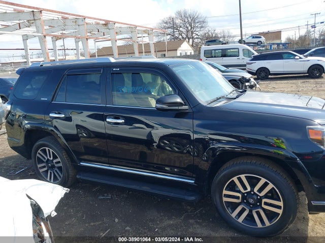 Toyota 4runner Limited 2022 JTEKU5JR2N6001335 Image 13