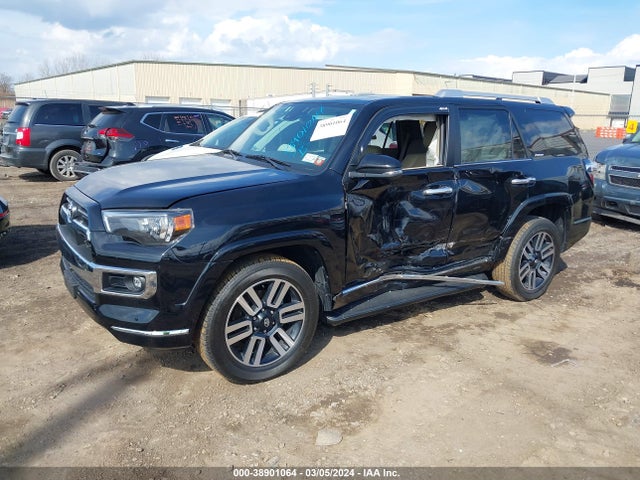 Toyota 4runner Limited 2022 JTEKU5JR2N6001335 Image 2