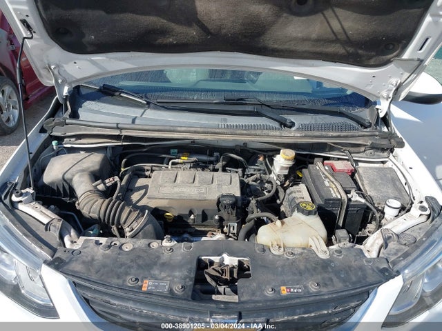 Chevrolet Sonic Lt Auto 2019 1G1JG6SB8K4122255 Image 9