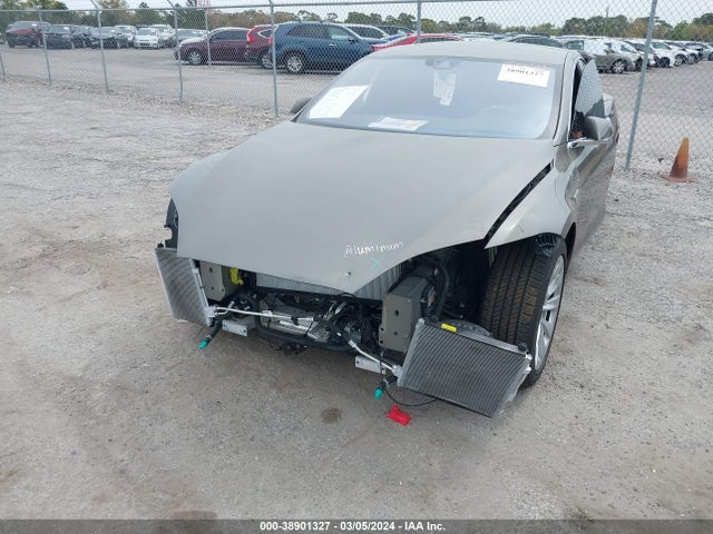 Tesla Model S 60/70/75/85 2016 5YJSA1E14GF162321 Image 6