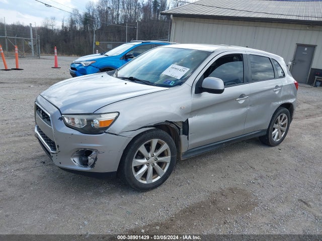 4A4AR3AU8EE015233 Mitsubishi Outlander Sport Es