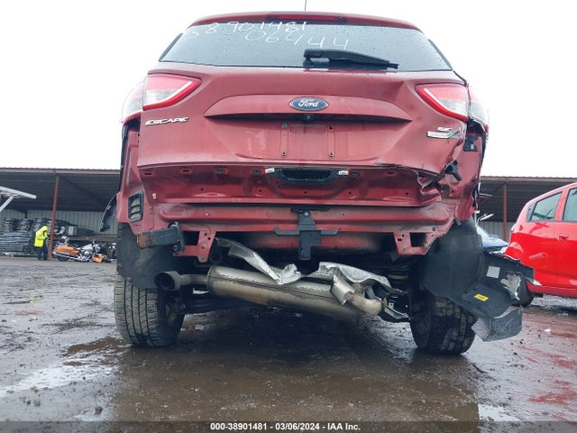 1FMCU0G93EUB06444 Ford ESCAPE SE