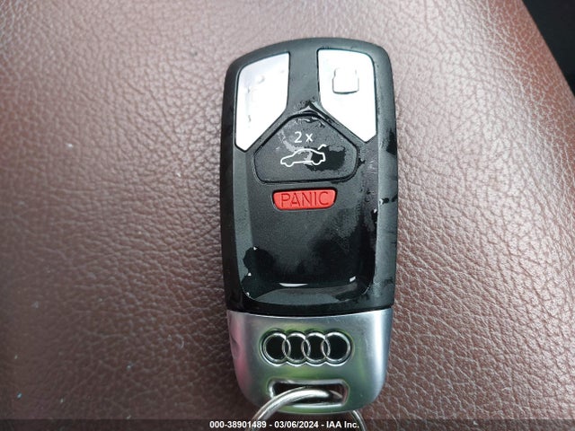 WA1LHAF72KD038285 Audi Q7 45 Premium