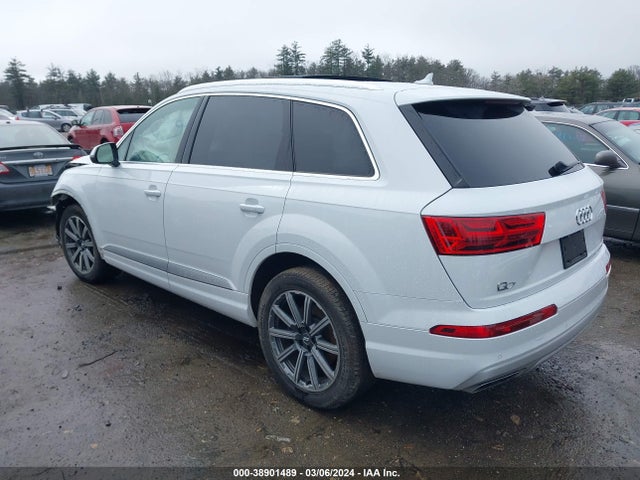 WA1LHAF72KD038285 Audi Q7 45 Premium