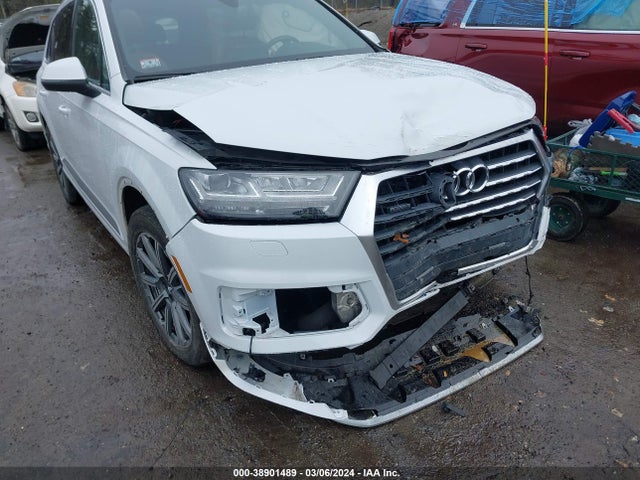 WA1LHAF72KD038285 Audi Q7 45 Premium