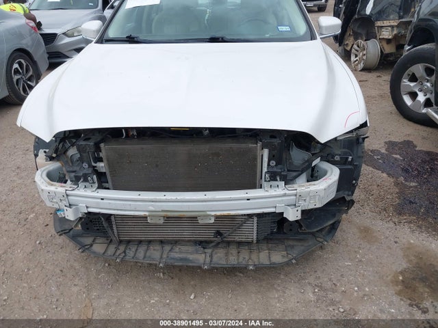 1LN6L9RP6H5609061 Lincoln Continental Reserve