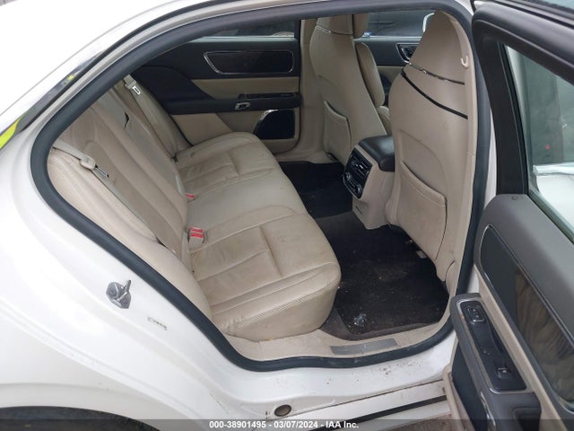 1LN6L9RP6H5609061 Lincoln Continental Reserve