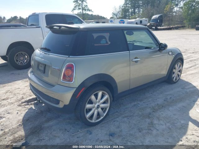 2008 MINI COOPER S WMWMF73508TV32758 Photo 3