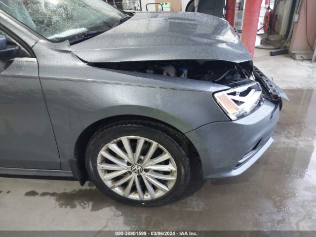3VWD17AJ4FM283830 Volkswagen Jetta 1.8t Se