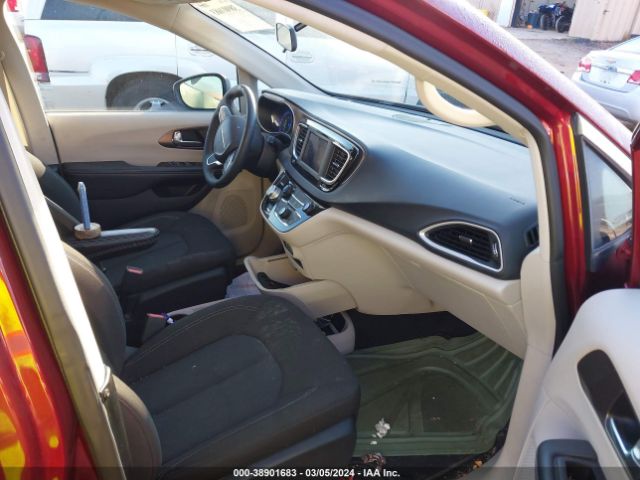 2022 CHRYSLER VOYAGER 2C4RC1CG8NR103659 Photo 4