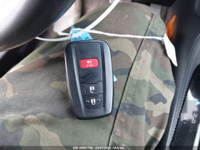 JTNK4RBE0K3041882 Toyota COROLLA SE